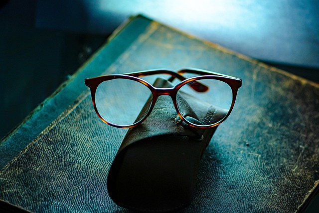 Unlock Crystal Clear Vision with Top-Rated EYES Optometry – Free Consultation!