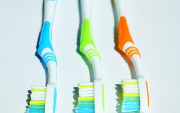 dental-cleaning-640x480-28476976.jpeg