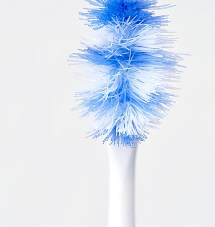 dental-cleaning-640x480-54155013.jpeg