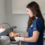 dental-cleaning-640x480-62358680.jpeg
