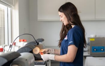 dental-cleaning-640x480-62358680.jpeg