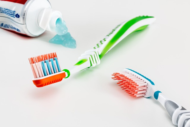 Transform Your Smile: Fast, Effective Teeth Cleaning by Milton Pavan