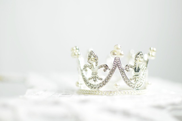 dental-crowns-640x480-63411718.jpeg