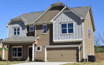 residential-garage-door-640x480-59763885.jpeg