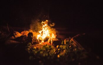 rv-camping-640x480-32180148.jpeg