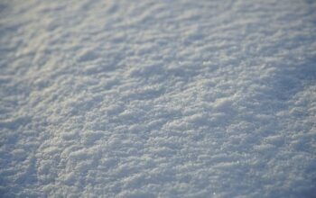 snow-removal-640x480-74446644.jpeg