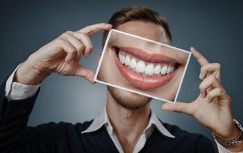 implant-dentures-640x480-22361421.jpeg