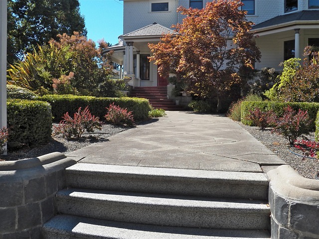 Revolutionize Your Yard with Garlatti’s Top-Rated Grass Cutting – Save Money Today!
