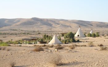 rv-camping-640x480-15741347.jpeg