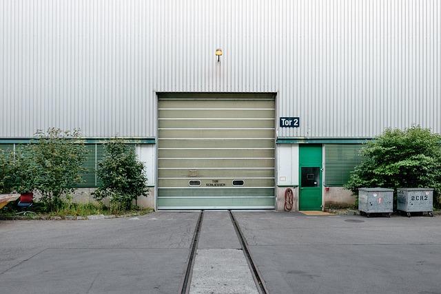 home-garage-epoxy-640x480-39044265.jpeg