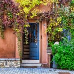 residential-garage-door-640x480-48714888.jpeg