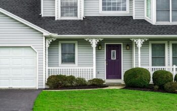 residential-garage-door-640x480-80901111.jpeg