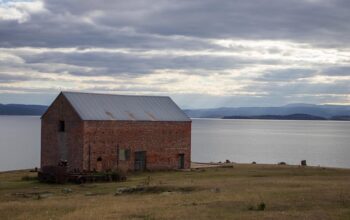 sheds-640x480-81180334.jpeg