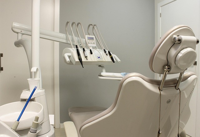 Free Denture Repair in Leamington: Save Money, Regain Your Smile Today!