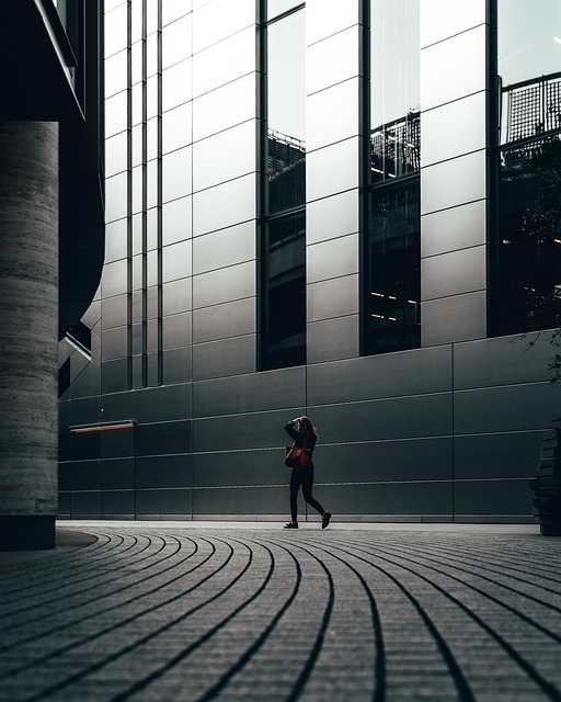 Proven Experts Offer Superior Garage Floor Coatings: Top Local Contractors Reviewed