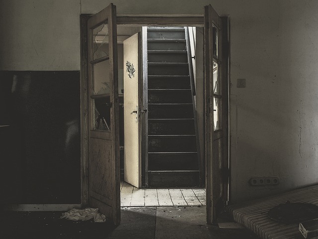 Transform Your Garage: Affordable Upgrades for Seamless Door Repairs