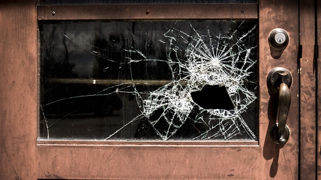 Save Money on Top Brand Garage Doors: Expert Repairs Near You