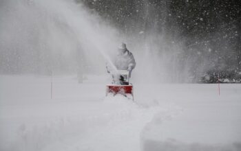 snow-removal-640x480-24227545.jpeg