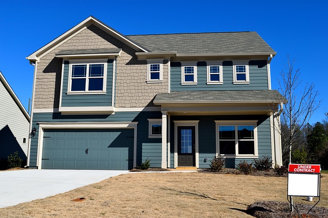 Save Time & Money: Instant Garage Door Repair by Licensed Technicians Near You